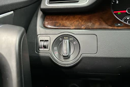 harmaa Volkswagen Passat 2011 kuva 20.