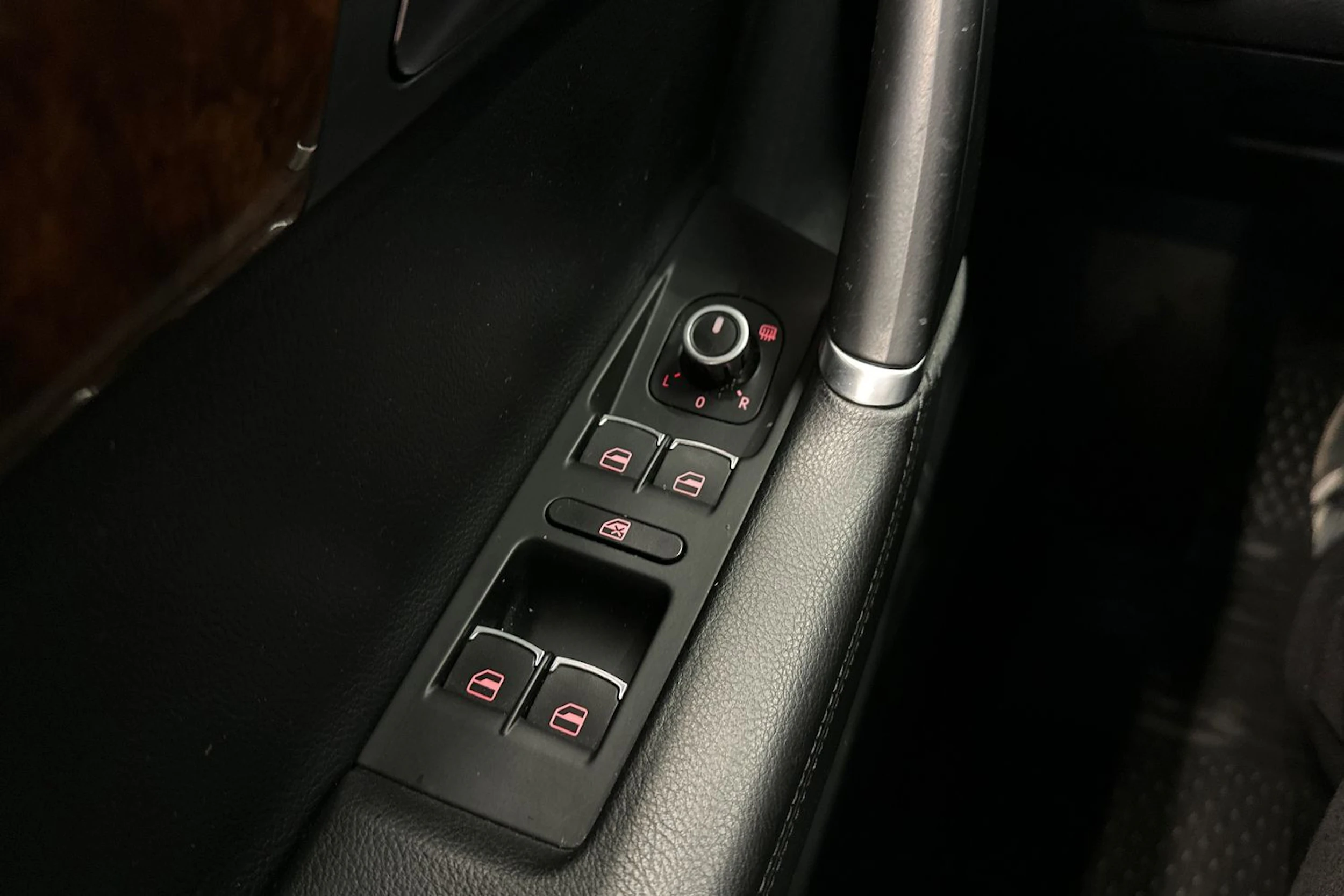 harmaa Volkswagen Passat 2011 kuva 21.