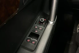harmaa Volkswagen Passat 2011 kuva 21.