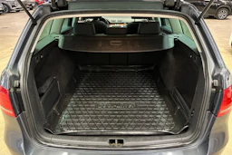 harmaa Volkswagen Passat 2011 kuva 23.