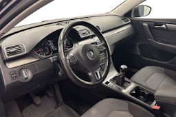 harmaa Volkswagen Passat 2011 kuva 7.