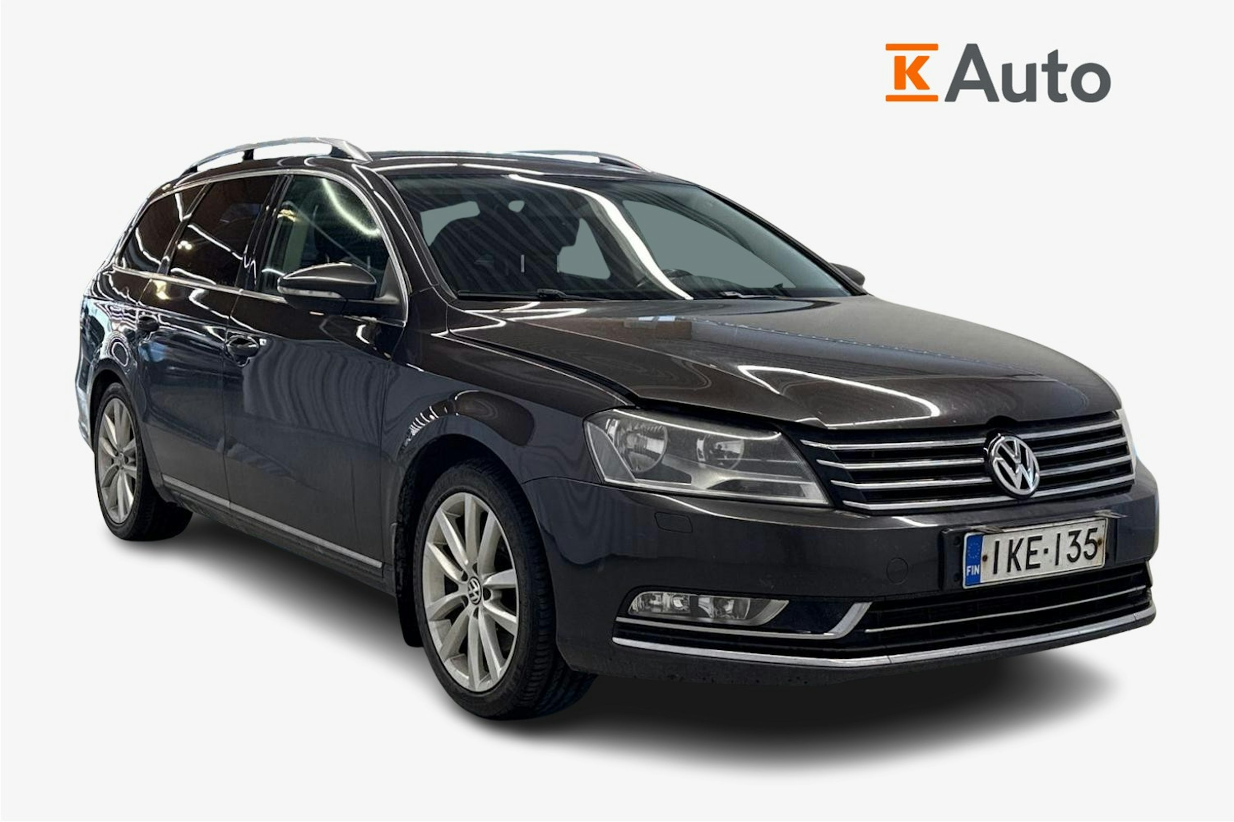 ruskea (beige) Volkswagen Passat 2011 kuva 1.