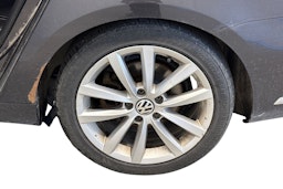 ruskea (beige) Volkswagen Passat 2011 kuva 8.