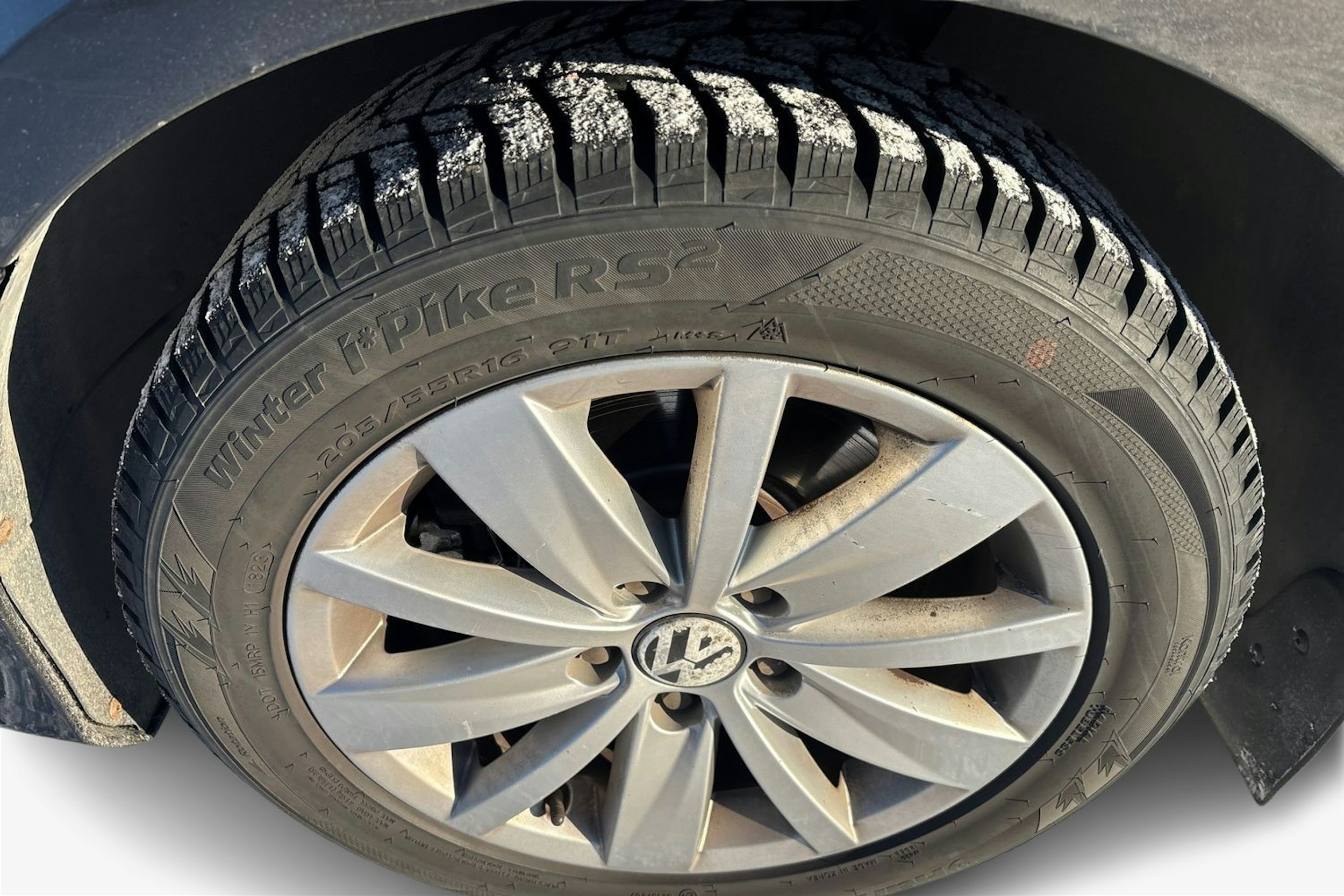 ruskea (beige) Volkswagen Passat 2011 kuva 11.