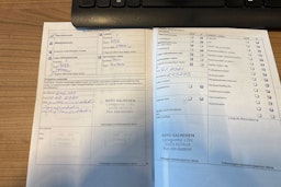 ruskea (beige) Volkswagen Passat 2011 kuva 26.