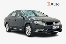 harmaa Volkswagen Passat 2011 kuva 1.