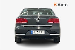 harmaa Volkswagen Passat 2011 kuva 5.