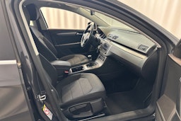 harmaa Volkswagen Passat 2011 kuva 15.