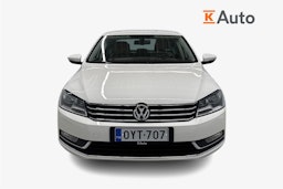 valkoinen Volkswagen Passat 2011 kuva 5.