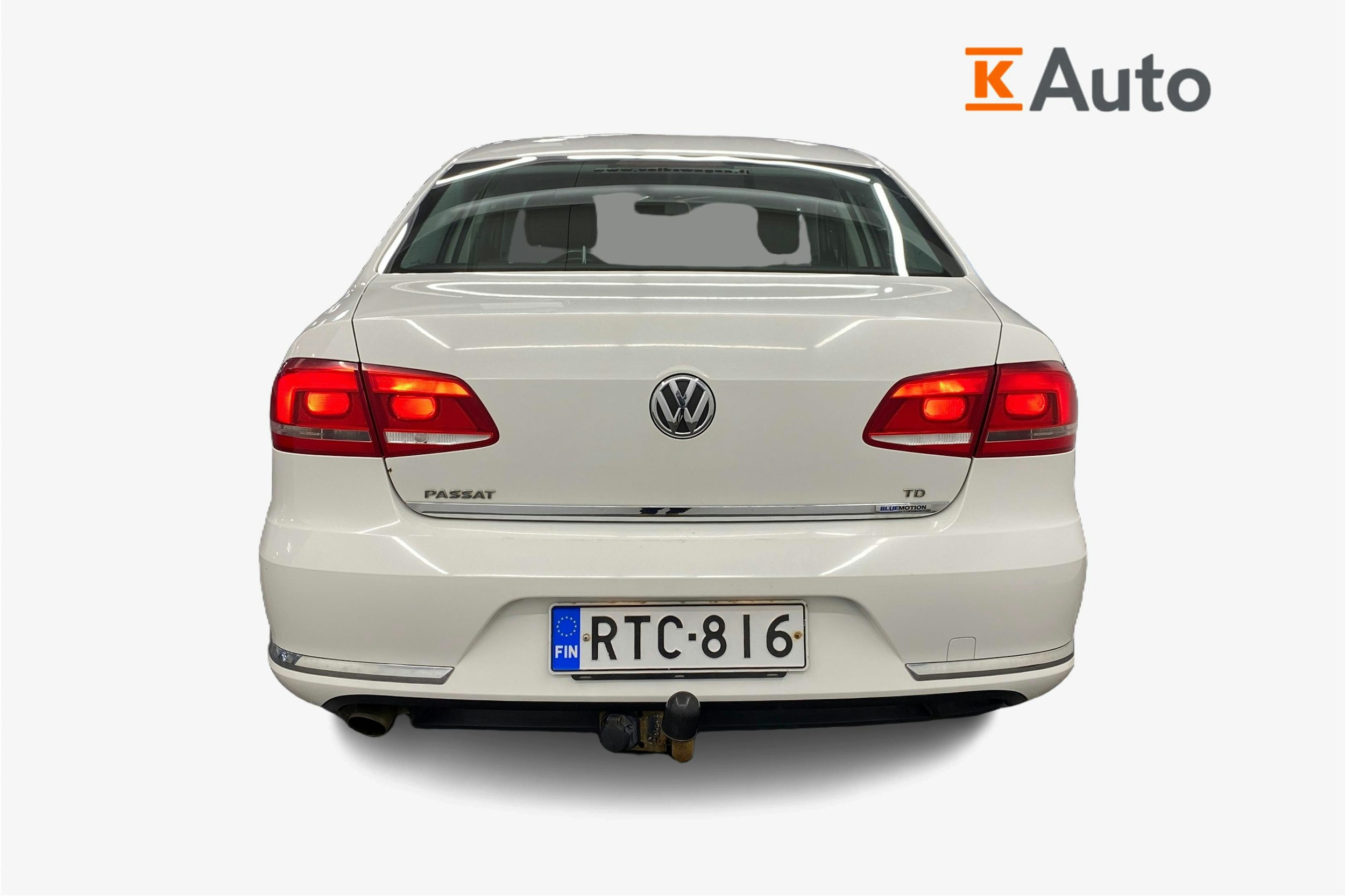 valkoinen Volkswagen Passat 2011 kuva 3.