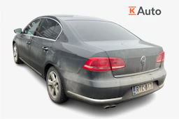 harmaa Volkswagen Passat 2011 kuva 2.
