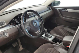 harmaa Volkswagen Passat 2011 kuva 8.