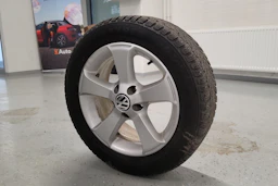 harmaa Volkswagen Passat 2011 kuva 15.