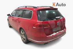 punainen Volkswagen Passat 2011 kuva 2.