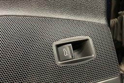 Sininen Volkswagen PASSAT 2012 kuva 19.