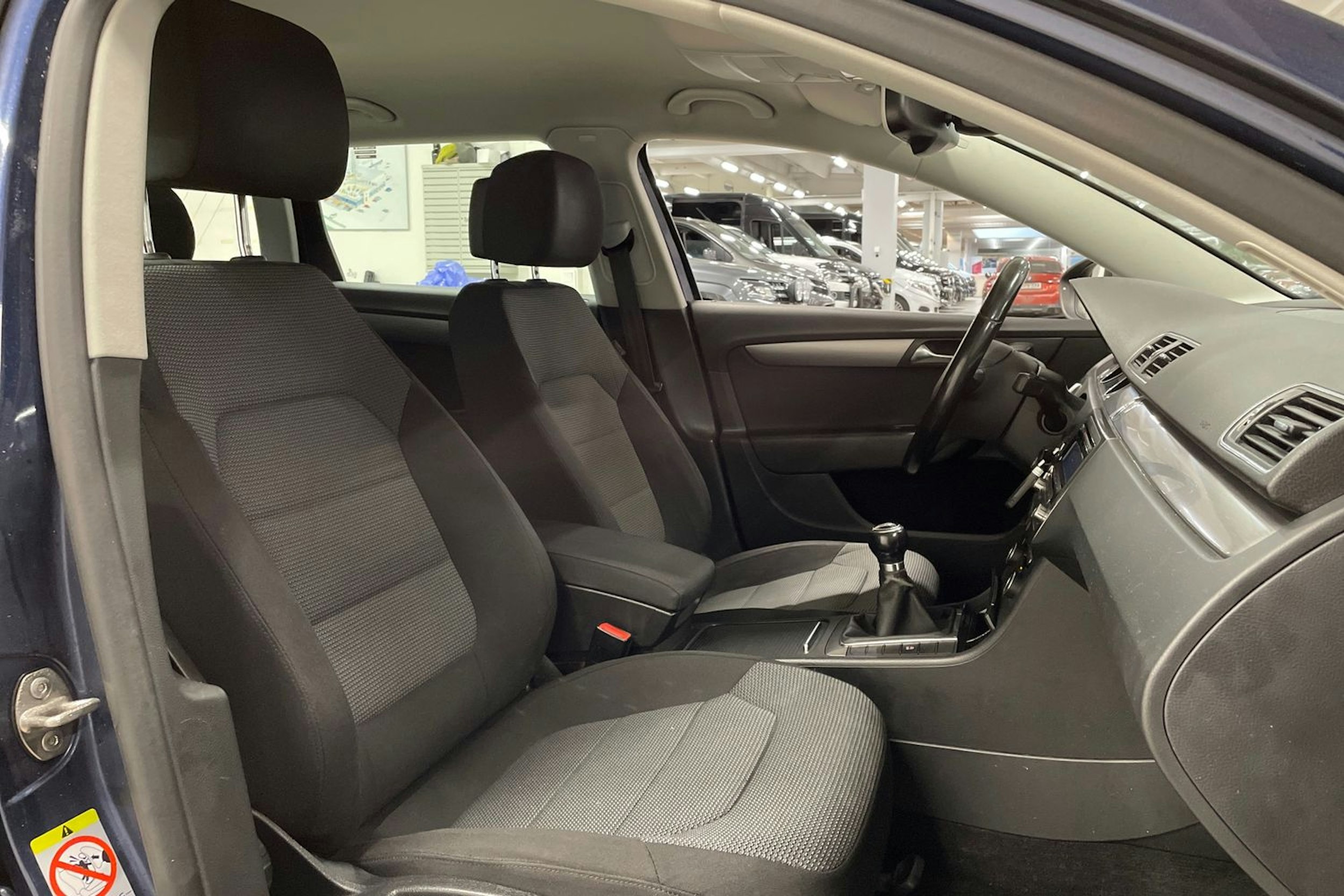 Sininen Volkswagen PASSAT 2012 kuva 21.