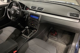 Sininen Volkswagen PASSAT 2012 kuva 22.