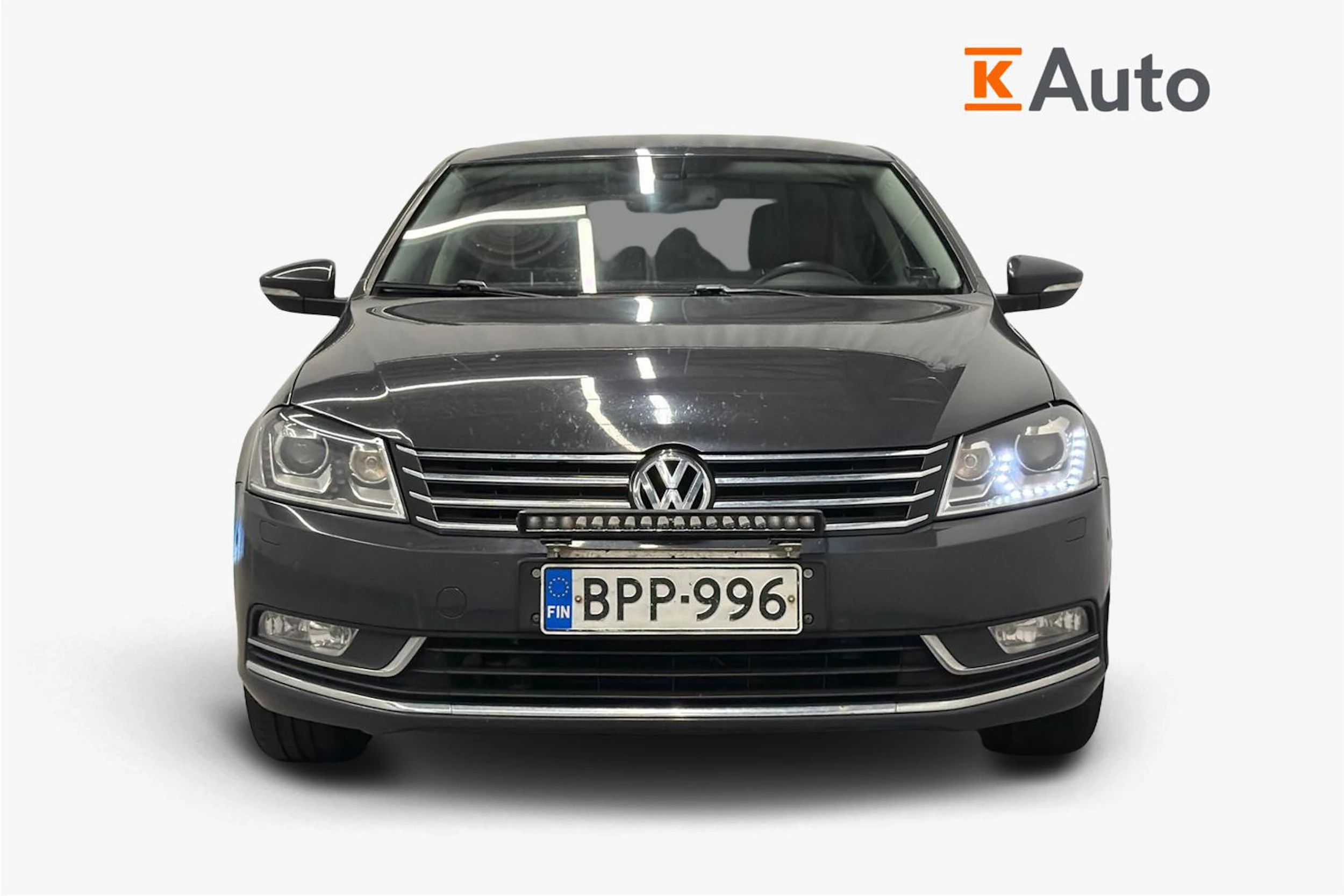 harmaa Volkswagen Passat 2012 kuva 4.