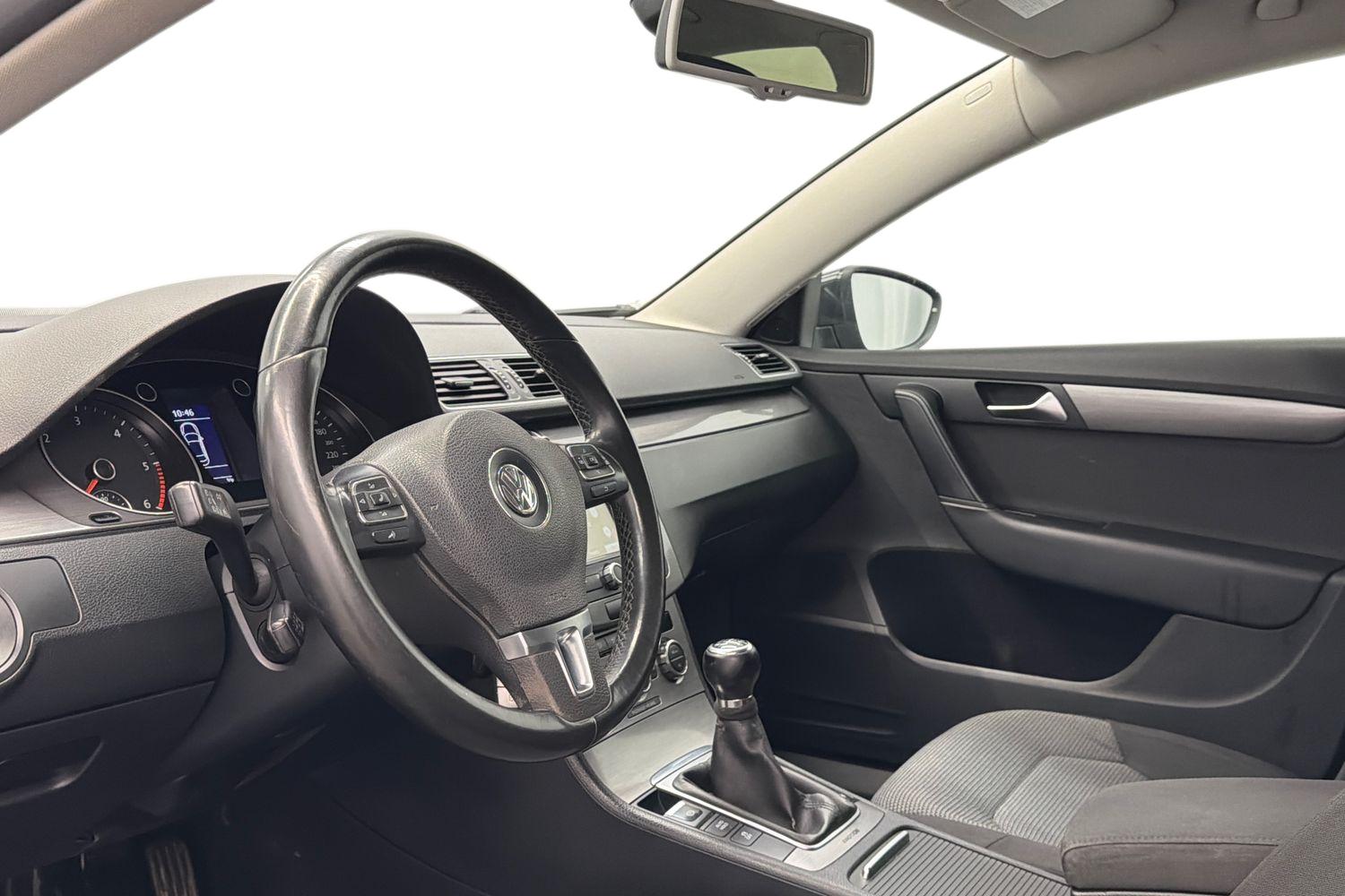 Volkswagen Passat 2012, kuva 6/26