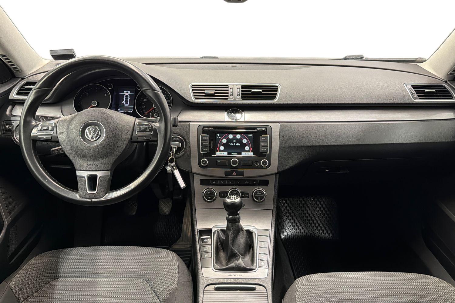 Volkswagen Passat 2012, kuva 7/26