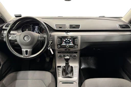 harmaa Volkswagen Passat 2012 kuva 7.