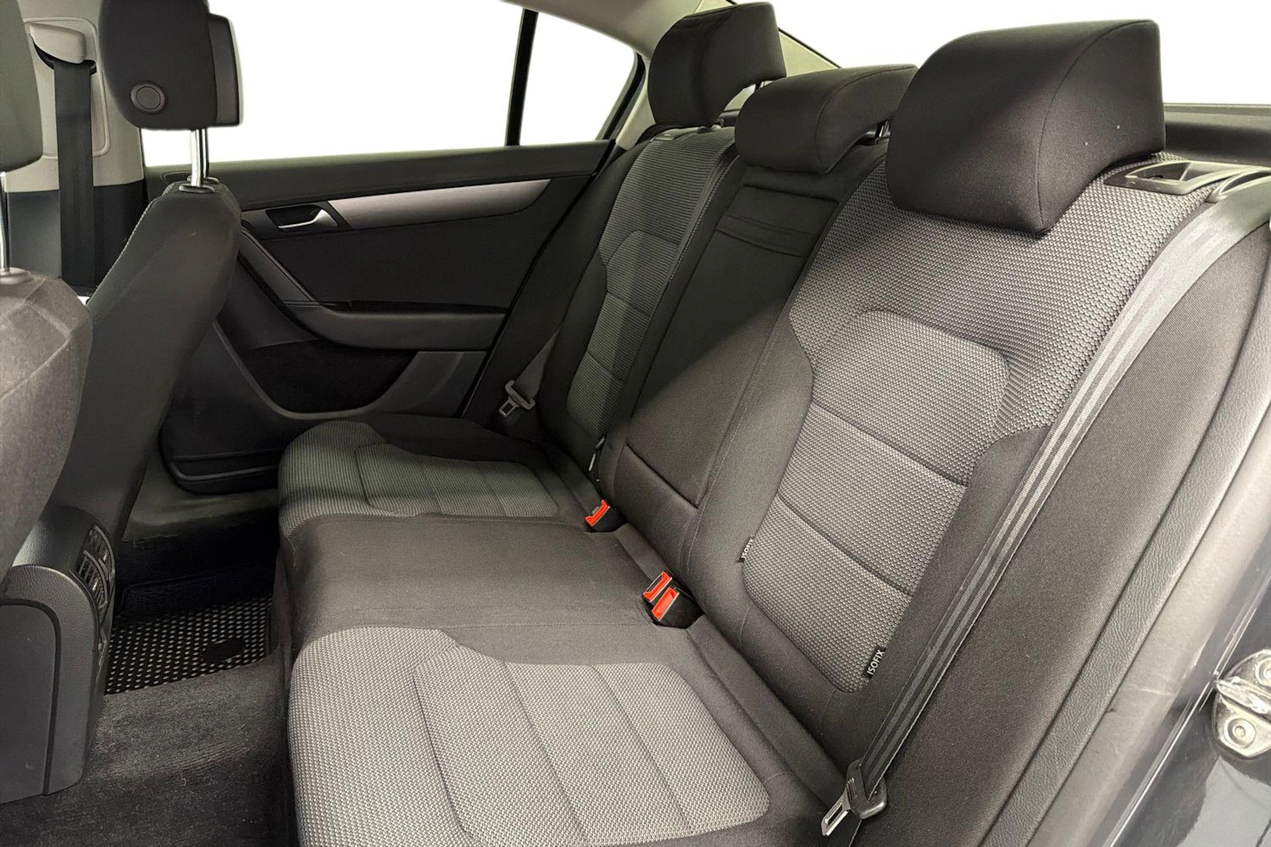 harmaa Volkswagen Passat 2012 kuva 8.