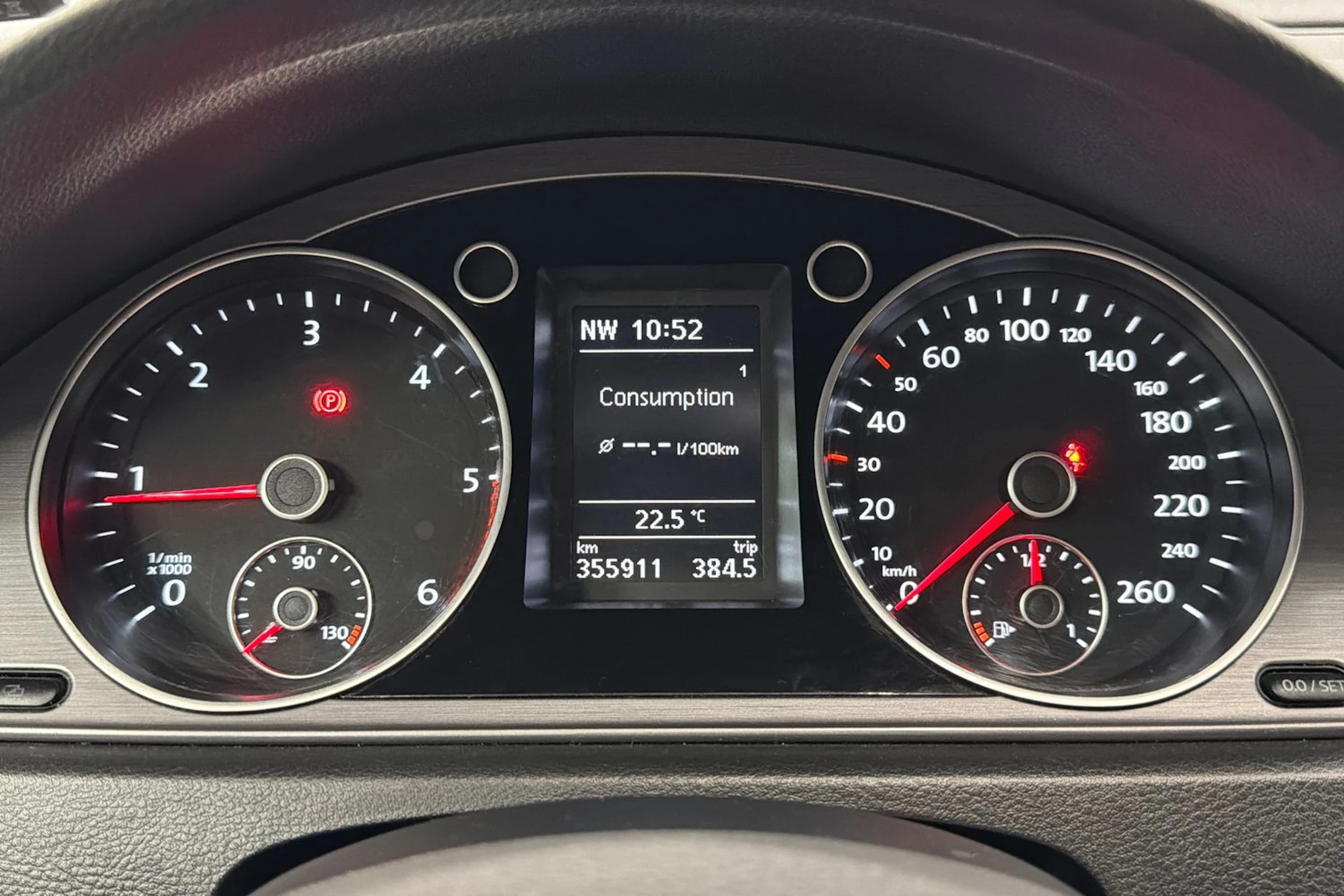 harmaa Volkswagen Passat 2012 kuva 15.