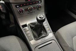 harmaa Volkswagen Passat 2012 kuva 21.