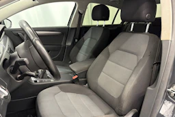 harmaa Volkswagen Passat 2012 kuva 23.
