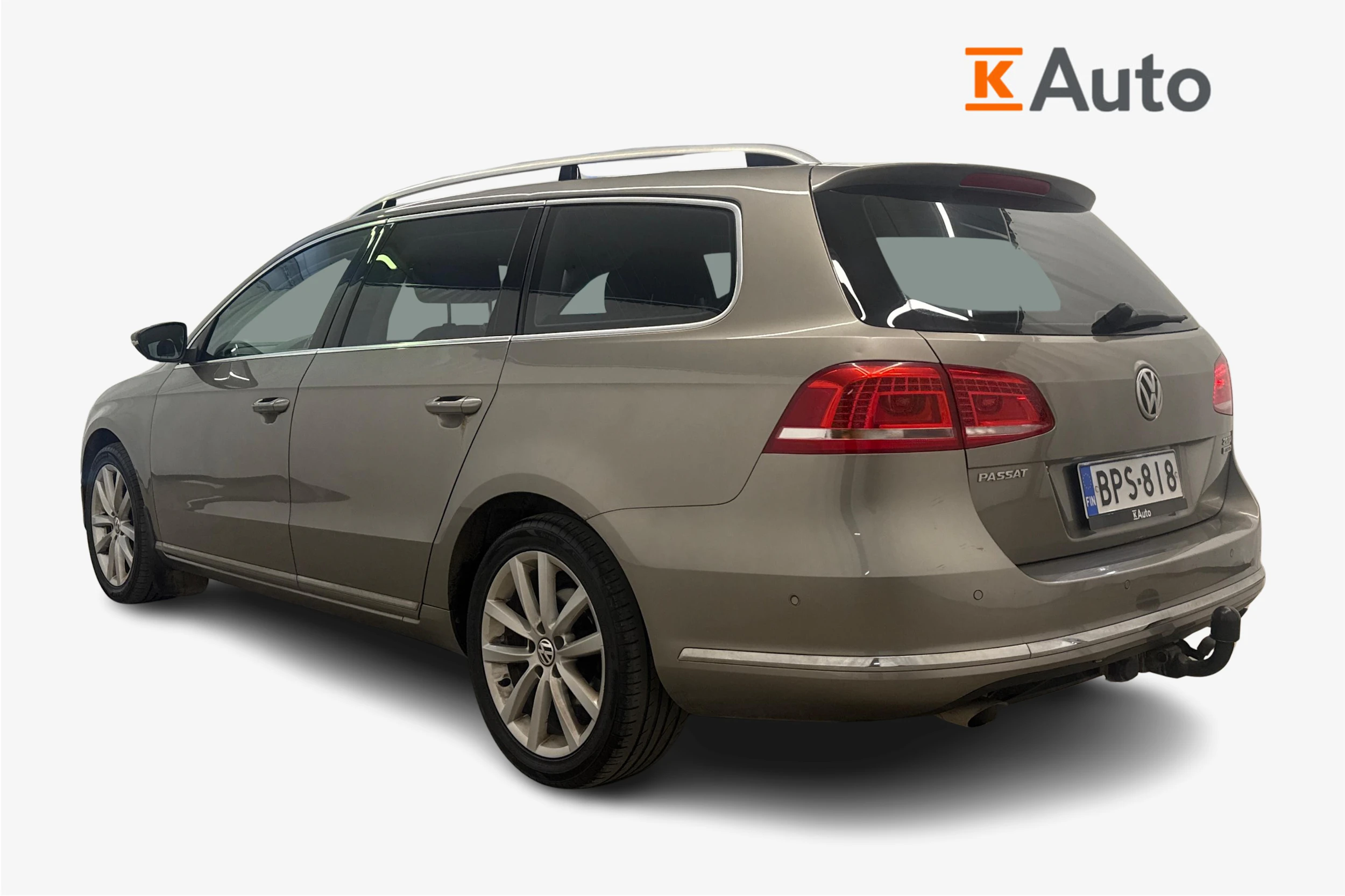 Ruskea (beige) Volkswagen PASSAT 2012 kuva 3.