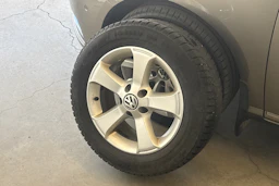 Ruskea (beige) Volkswagen PASSAT 2012 kuva 13.