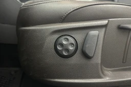 Ruskea (beige) Volkswagen PASSAT 2012 kuva 23.