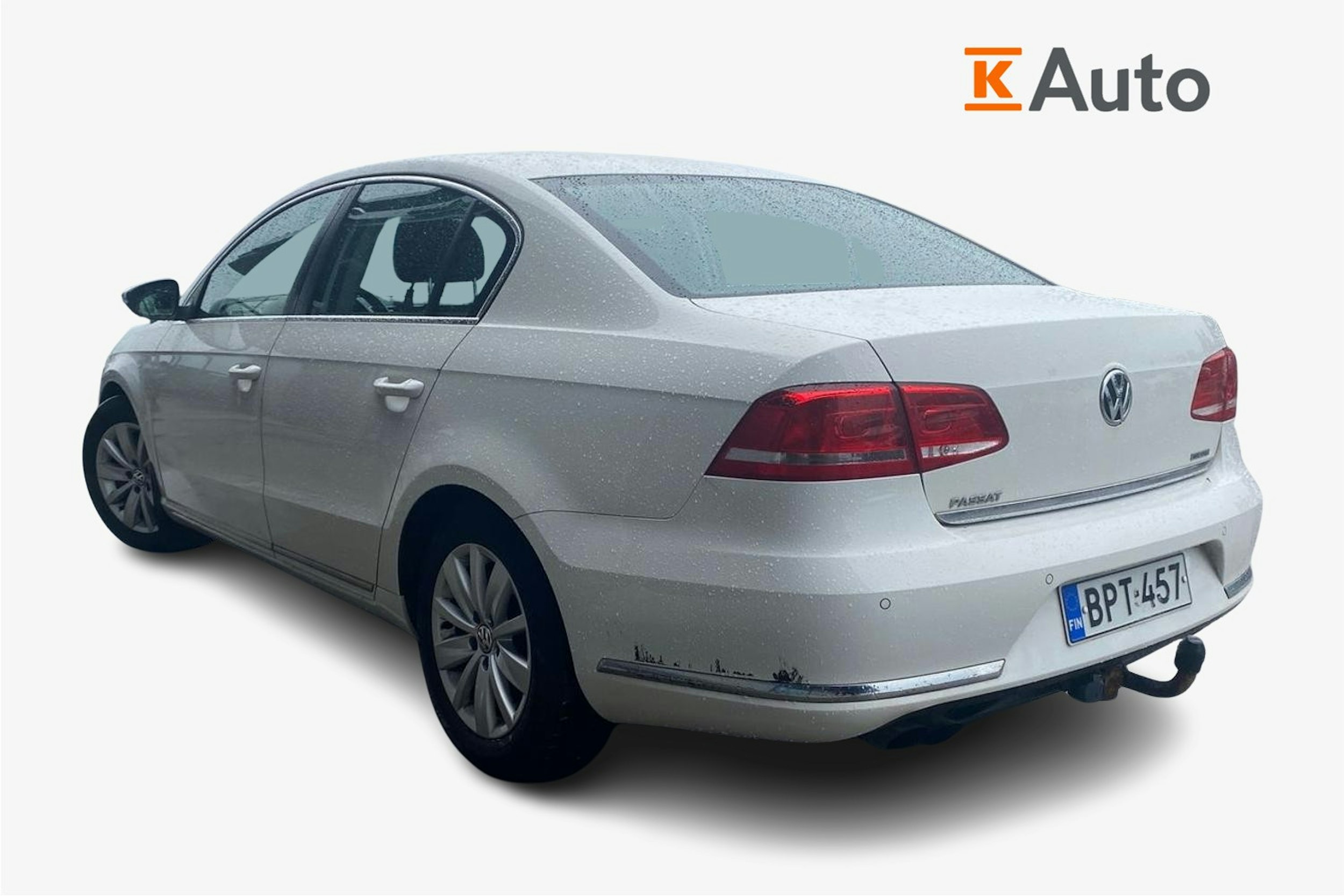 valkoinen Volkswagen Passat 2012 kuva 2.