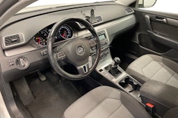 valkoinen Volkswagen Passat 2012 kuva 7.