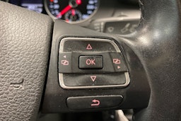 valkoinen Volkswagen Passat 2012 kuva 15.