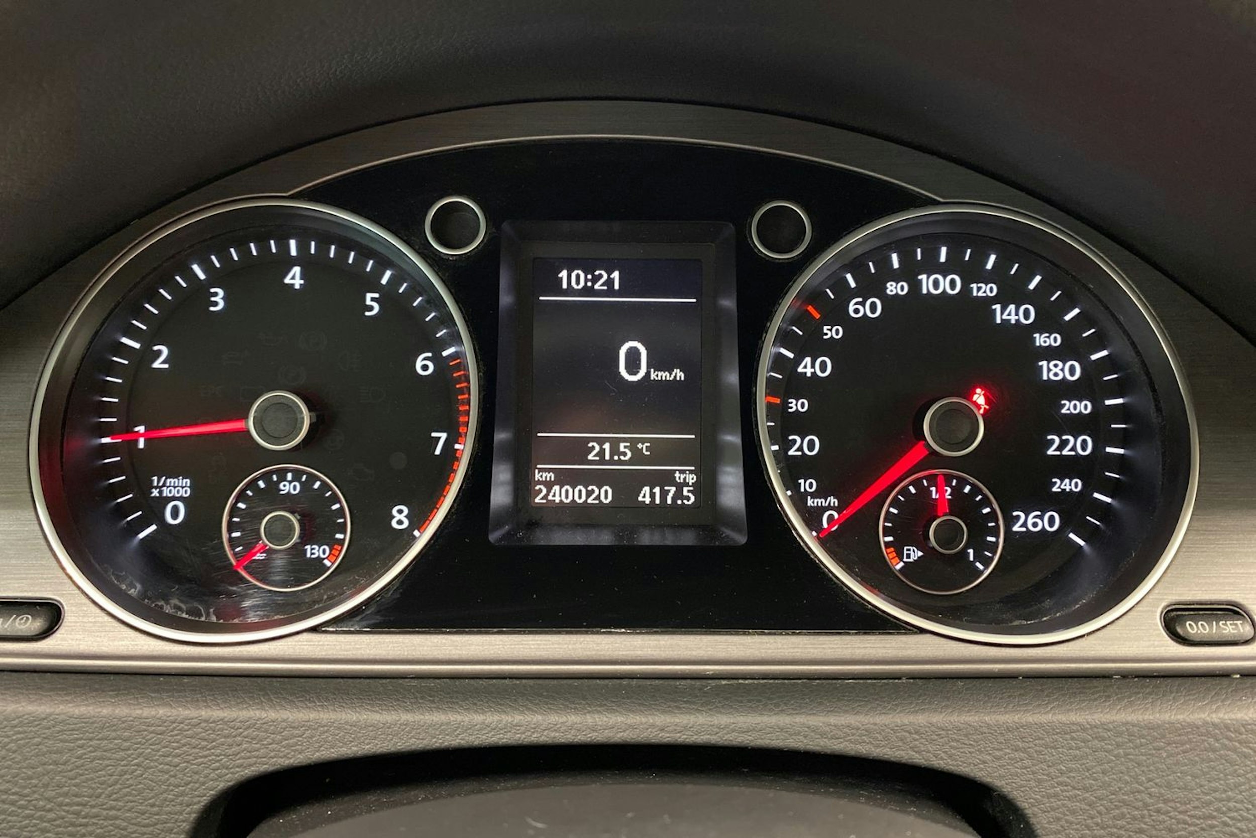 valkoinen Volkswagen Passat 2012 kuva 16.