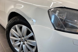 valkoinen Volkswagen Passat 2012 kuva 20.