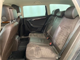 harmaa Volkswagen Passat 2012 kuva 10.