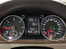 harmaa Volkswagen Passat 2012 kuva 18.