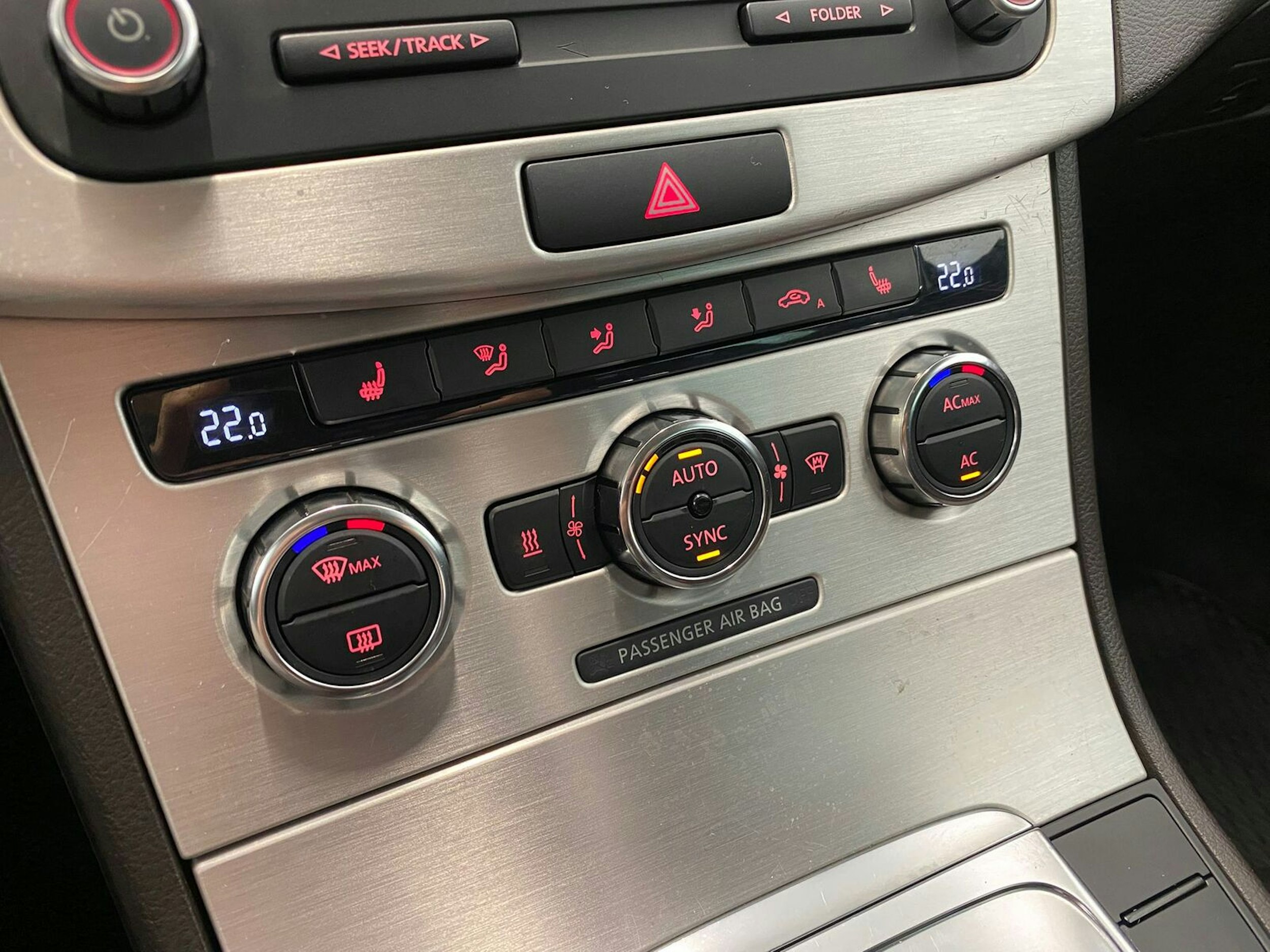 harmaa Volkswagen Passat 2012 kuva 21.