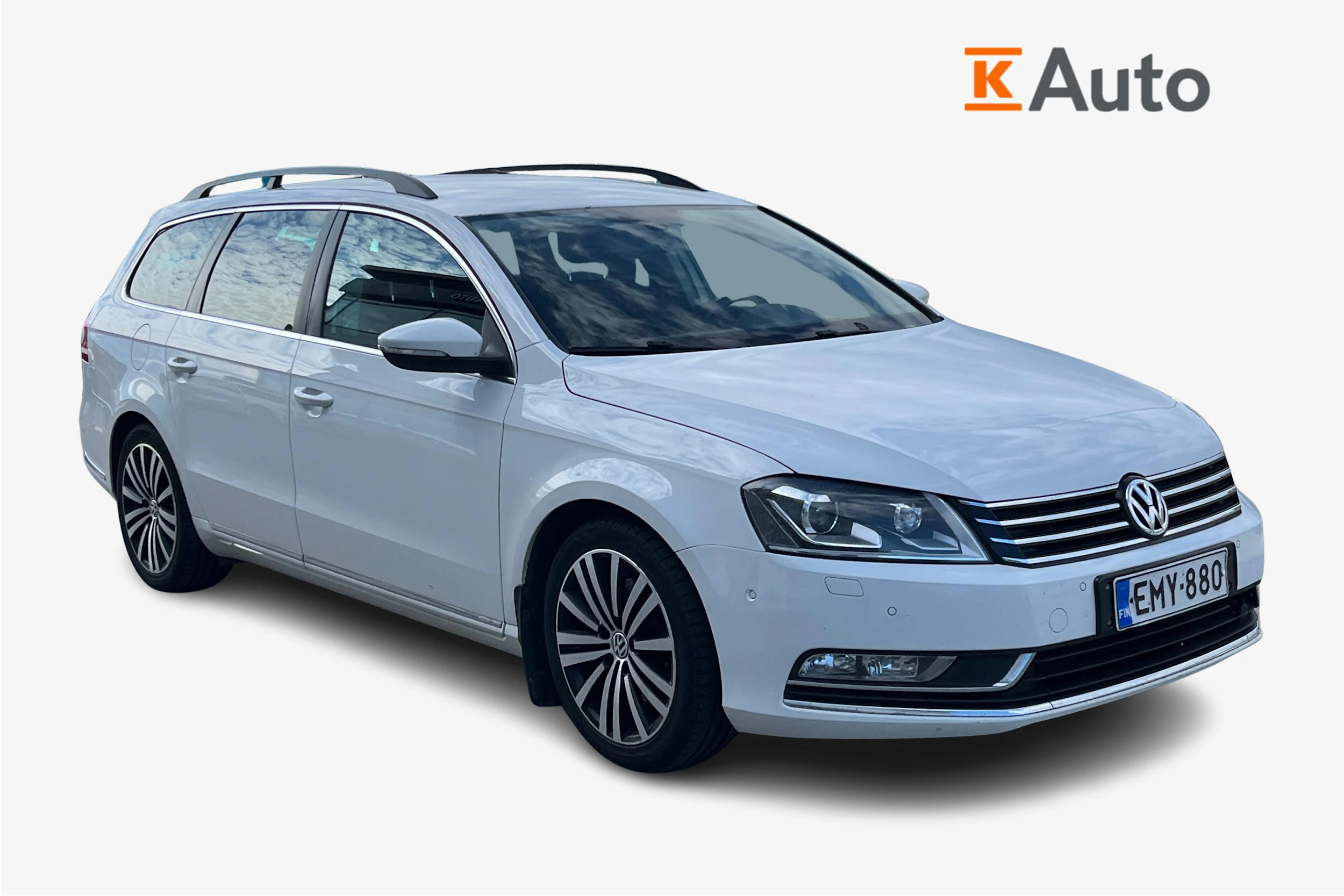 Valkoinen Volkswagen PASSAT 2012 kuva 1.
