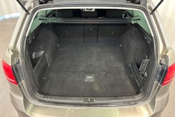 ruskea (beige) Volkswagen Passat 2012 kuva 11.