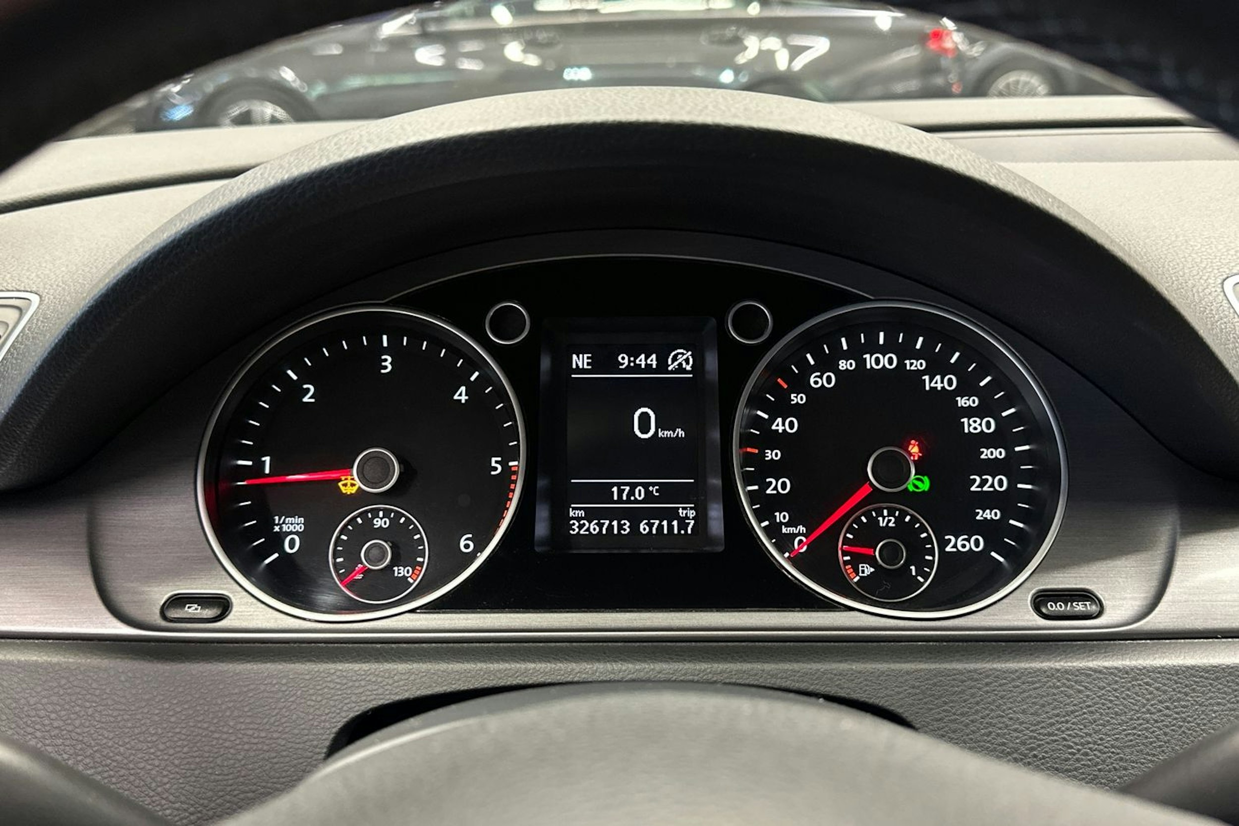 harmaa Volkswagen Passat 2012 kuva 28.