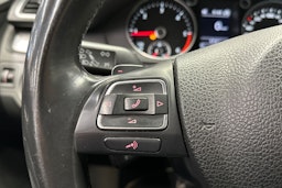 harmaa Volkswagen Passat 2012 kuva 31.