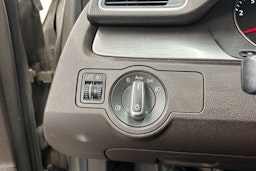 ruskea (beige) Volkswagen Passat 2012 kuva 17.