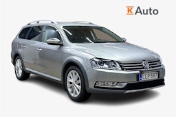 harmaa Volkswagen Passat 2012 kuva 1.