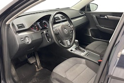 musta Volkswagen Passat 2012 kuva 6.