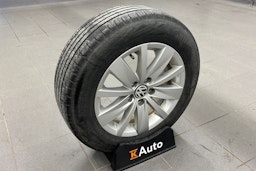 musta Volkswagen Passat 2012 kuva 11.