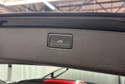 musta Volkswagen Passat 2012 kuva 13.