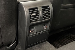 musta Volkswagen Passat 2012 kuva 14.